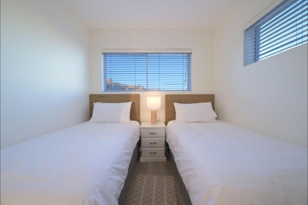 The Lighthouse - Sea View Apartment Cape Town